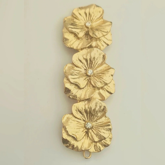 Gold tone Floral Flower with white Rhinestone hair pin - Picture 2 of 8